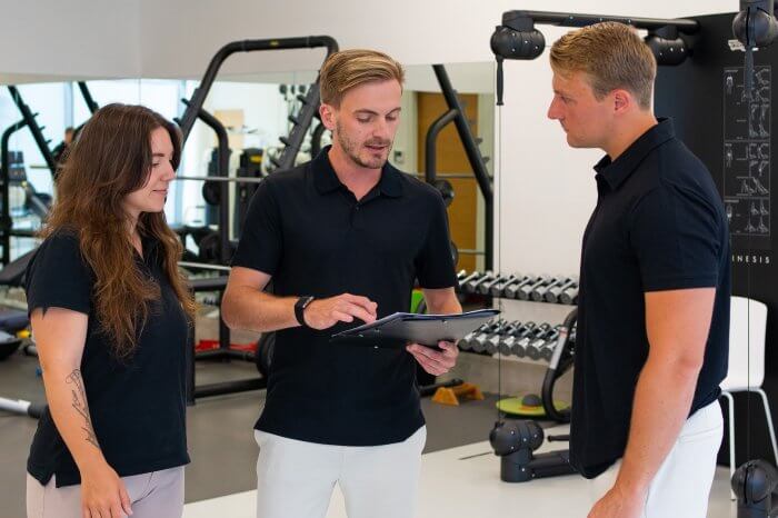 Physiotherapeut Johannes Tober und Team